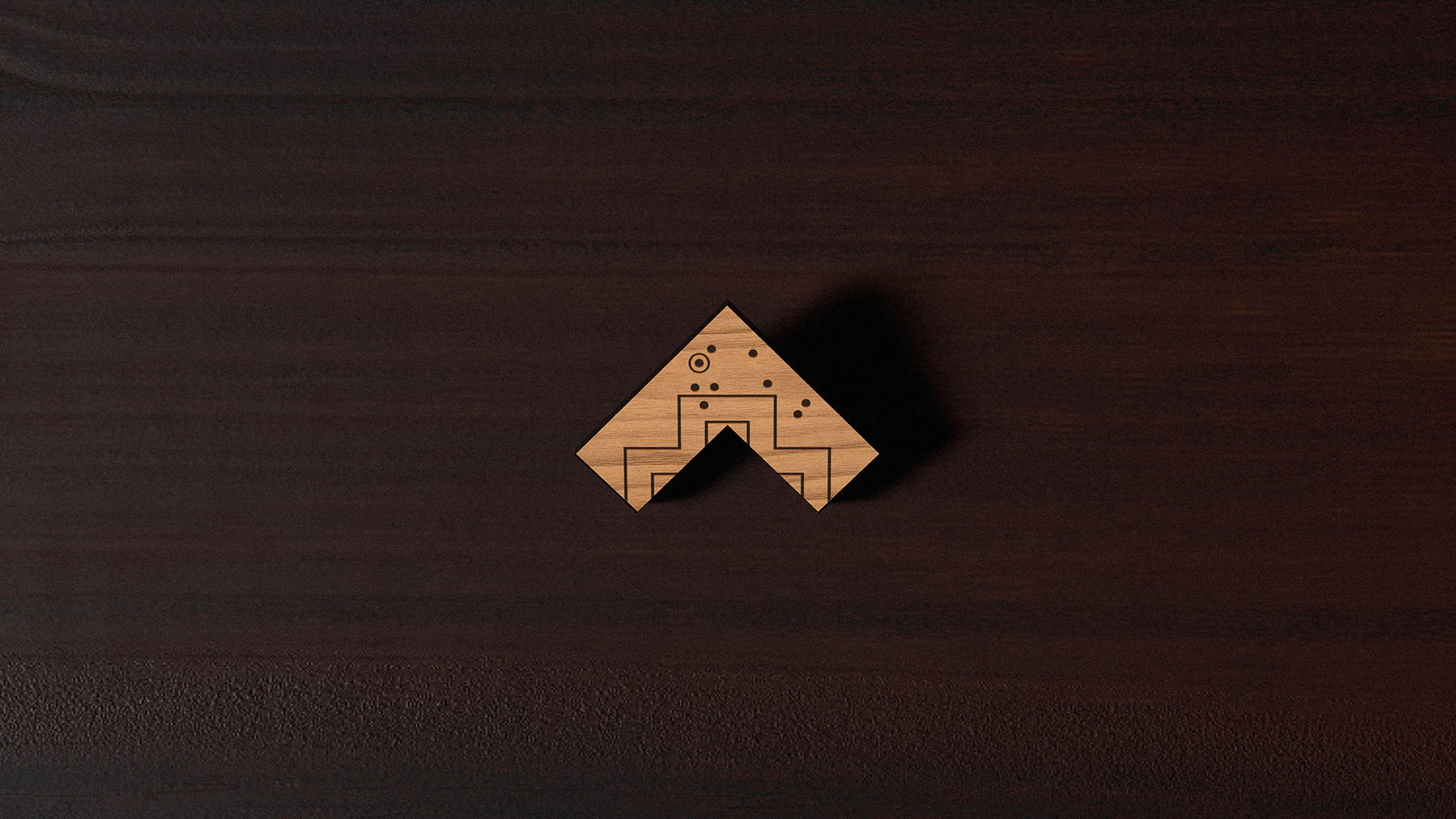 The final tohu, shown on a wooden table