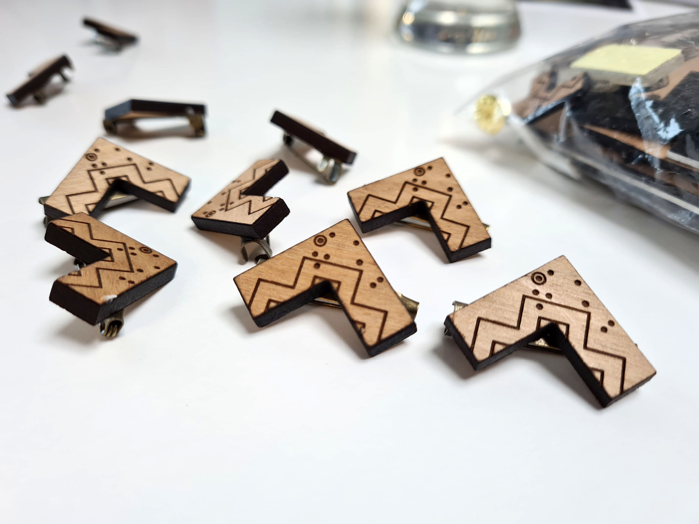 The final tohu, casually photographed in a clutter on the table